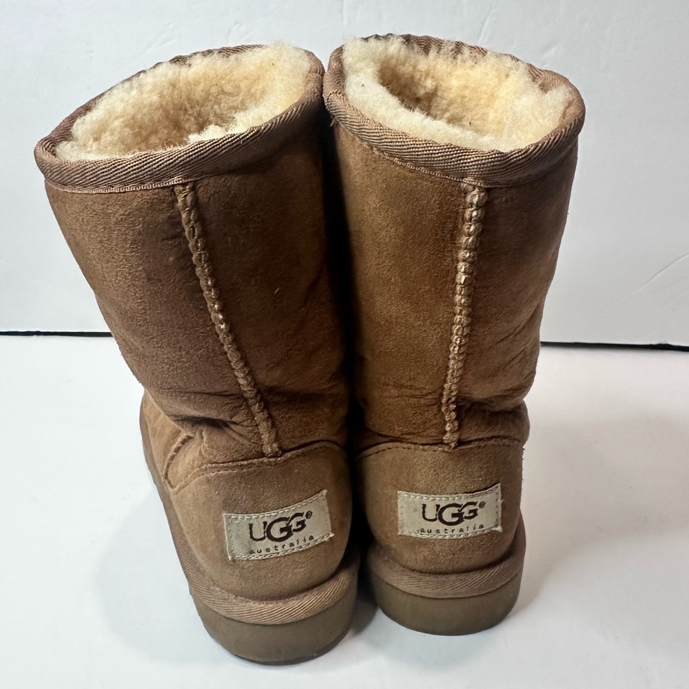 UGG chestnut Kids Boots - Picture 4 of 10